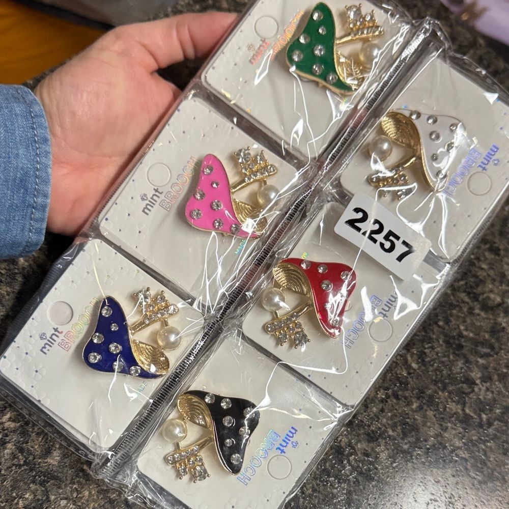 2257 Matt Fun Items Live Auction Listing Only